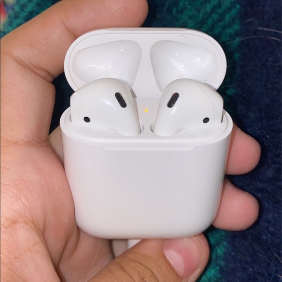 FIRST GEN AIRPODS!!! 💛💛 - Picture 2 of 5